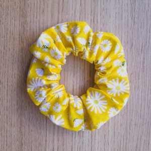 Bumble Bee Daisy Scrunchie Yellow, Thick Elastic for Thin or Thick hair