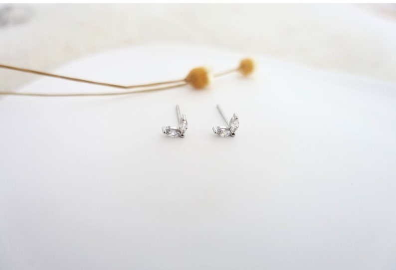 Silver Minimalist Earring Set Silver Hoops Stacking Earrings Everyday Huggie Hoops 3 Earring Set Silver three Holes Lobe Earrings Stack Set