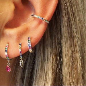 Beautiful ear piercing set with three sizes and five colors