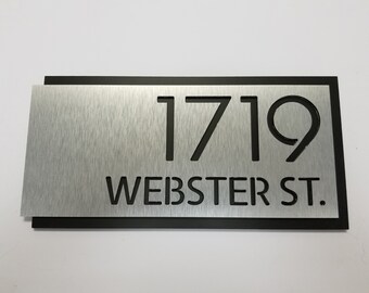 Modern Aluminum Composite Address Sign | Vertical Offset Plaque