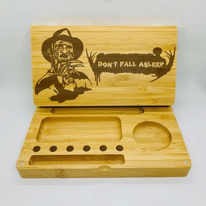 Ispirato al film horror, vassoio di bambù con incisione laser, fatto a mano, con flip magnetico, regalo personalizzato, per uomo e donna
