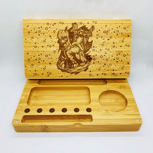 Eroe spaziale fatto a mano Vassoio di bambù inciso al laser con rotazione magnetica all'indietro Stile Regalo personalizzato personalizzato Uomo Donna Custodia per scatola di scorta
