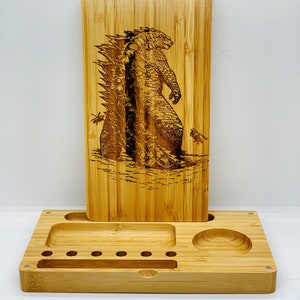 Mostro giapponese fatto a mano Vassoio di rotolamento in bambù inciso al laser Magnetico Backflip Style Regalo personalizzato personalizzato Uomo Donna Custodia per scatola di scorta