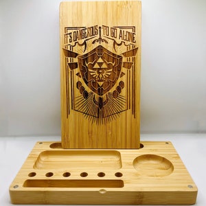 zelda Vassoio di rotolamento in bambù inciso a laser fatto a mano Stile Backflip magnetico Regalo personalizzato personalizzato Uomo Donna Custodia per scatola di scorta