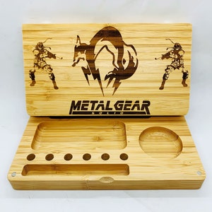 Fatto a mano Inciso al laser Bambù Rolling Vassoio magnetico Backflip Style Personalizzato Personalizzato Regalo Uomini Donne Stash Box Case