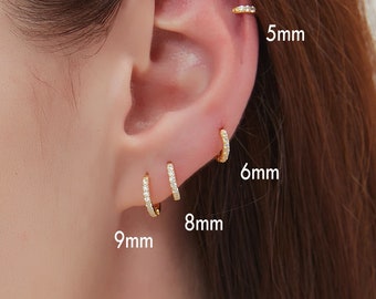 5mm~9mm Cz huggie hoops - Cartilage hoops - Silver hoops - Gold hoop- Minimalist earring- Simple Clear CZ Hoop Earrings -White Stone Huggies