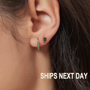 Emerald Stud Earring, Green Stone Stud Earring, Cz Stud Earring, Dainty Stud Earring, Sterling Silver Stud Earring, Minimalist Earrings