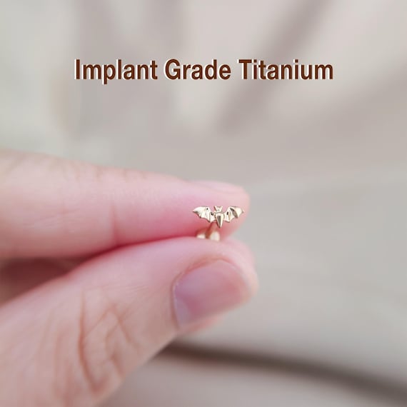 20G/18G/16G Tiny Titanium Bat Threadless Push Pin Labret Flat Back Stud, Tragus Stud, Conch Earring Cartilage piercing, Cartilage Stud