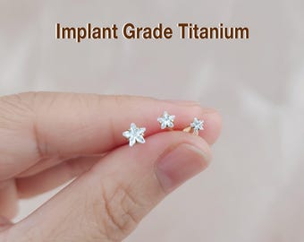 Nagelstecker mit Stern aus Titan und Zirkonia, ohne Gewinde, für Knorpel, Tragus, Helix und Nase, kleiner Sternstecker, 16g, 18g, 20g, flache Rückseite