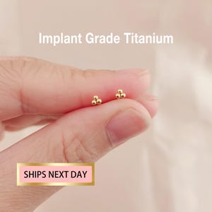 Tiny Three Ball Threadless Push Pin Labret, Titanium ball Stud, Cartilage earring, Flat Back Earring, Forward helix, Tiny Gold Nose Stud