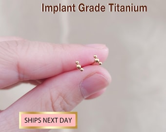 16G 18G 20G Titanium Climber Bead Threadless Push Pin Labret Stud, Cartilage earring, Tragus, Flat Back Earring, Tiny Gold Star Nose Stud