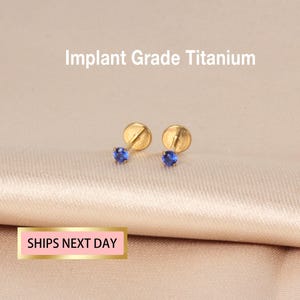 Labret à poussoir sans filetage en titane avec petite pierre de saphir/clous d'oxyde de zirconium bleu Capri/boucle d'oreille tragus/conque/piercing hélice/cartilage/20 g/18 g/16 g