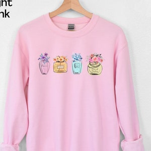 Perfume Graphic Sweater, Graphic Sweater for her, perfume lover Sweater, Fancy Sweater, Feminine Graphic Sweater, Gift for her