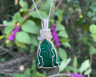 Colgante de alambre de malaquita en plata de ley