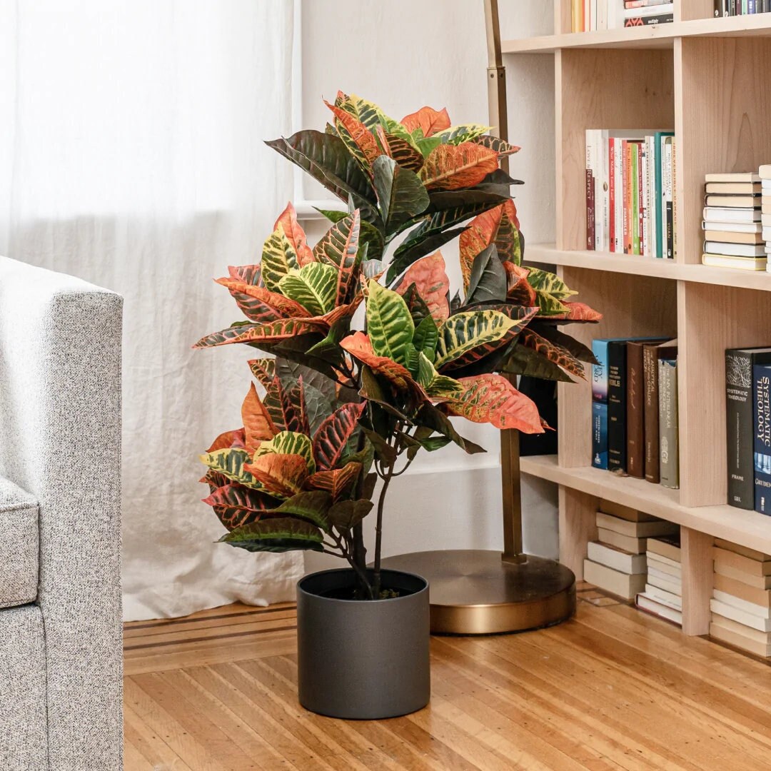Plastic Artificial Plants 6 Pack Realistic Indoor outdoor Plant For