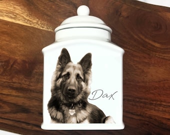 Custom Pet Urn: Modern Ceramic Memorial, Personalized Keepsake
