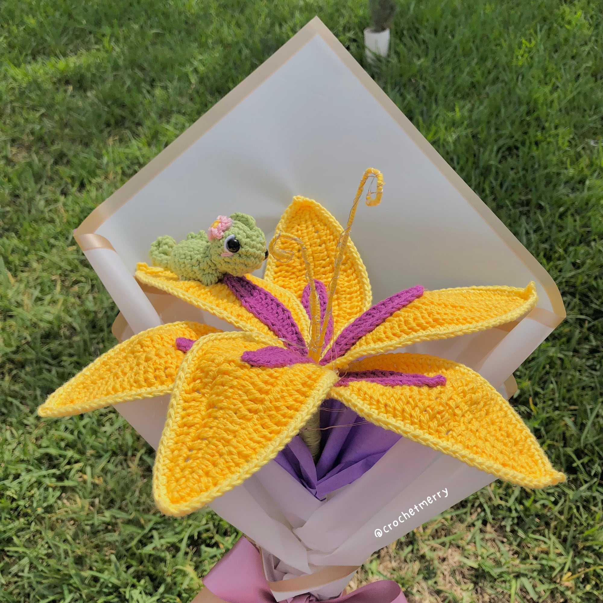 Rapunzel Flower & Pascal PDF Pattern | Rapunzel Flower + Pascal