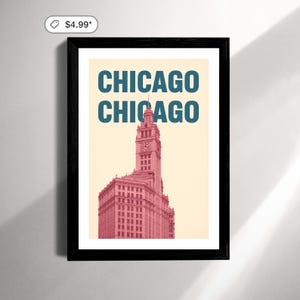 Könnte beinhalten: Gerahmter Kunstdruck mit einer rosa-roten Illustration eines Chicagoer Gebäudes mit einem Uhrturm. Das Wort "CHICAGO" ist in Türkis über dem Gebäude aufgedruckt. Das Kunstwerk ist vor einem cremefarbenen Hintergrund und schwarz gerahmt.