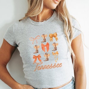 Tennessee Orange Baby Tee Nashville Crop Top Vintage Inspired Graphic Tee Wallen Crop Cowboy Boot Print Western Graphic Tee Country Concert