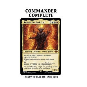 Op de afbeelding: Een fantasy trading card met een donker, dreigend figuur met gloeiende rode ogen en een zwarte robe. De kaart is getiteld "Sauron, de Donkere Heer" en heeft een kracht van 7/6. De kaart maakt deel uit van een Commander Complete deck.
