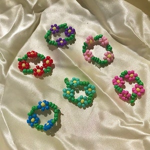 Cute Multicolor Beaded Flower Rings