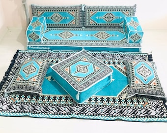 Canapé turquoise avec tapis ottoman, salon à la maison marocaine, assise au sol, coussin de canapé personnalisé, coussins de banc, assise au sol, canapé bohème