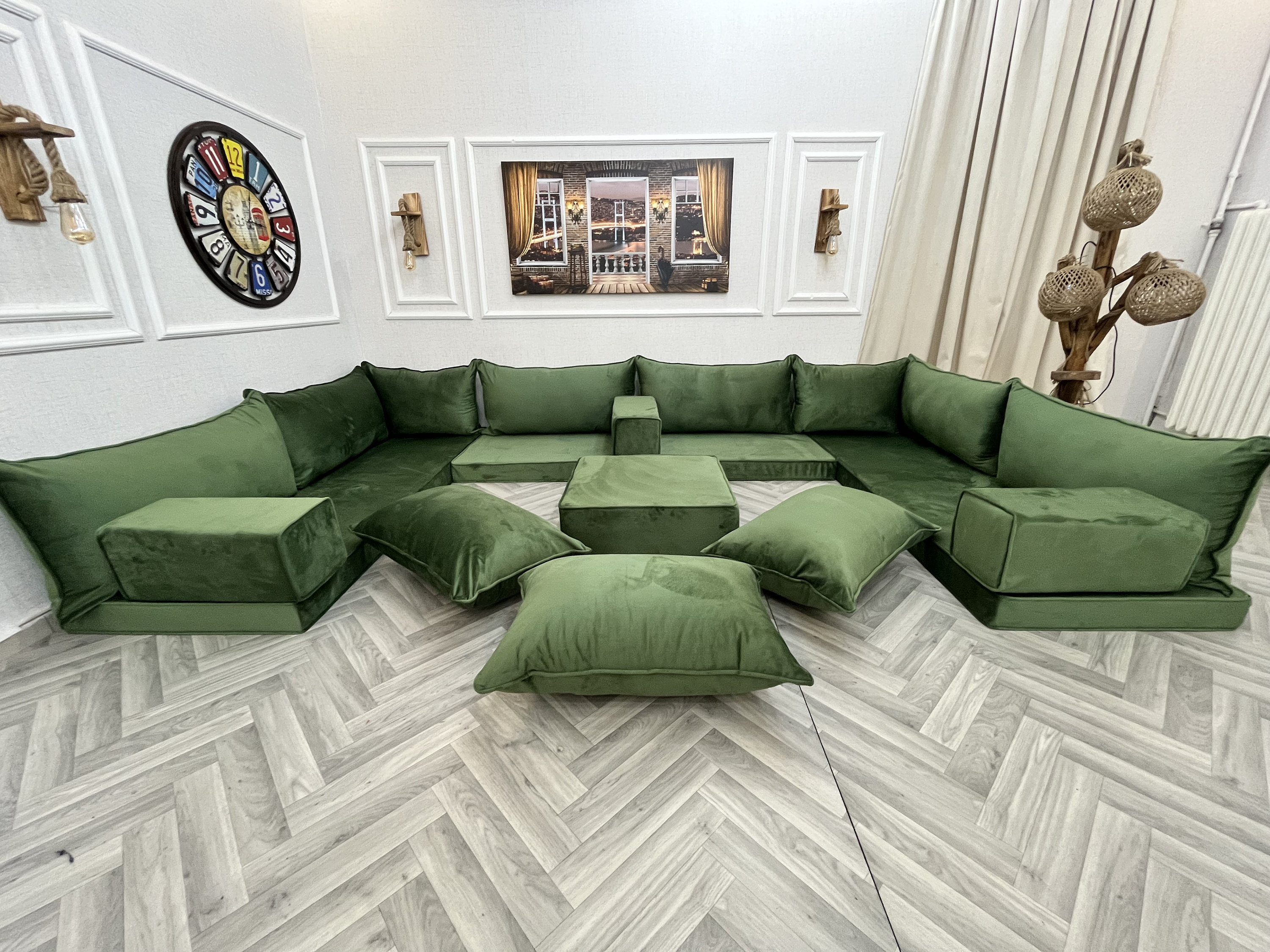 U字型グリーンベルベットフロアソファ：リビングルームセクショナル