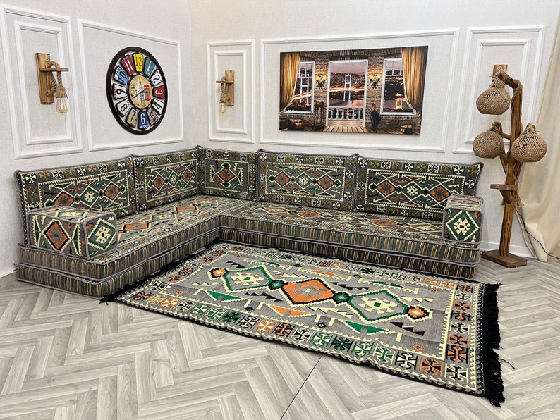 8 Gris oscuro L en forma de sofá árabe sala de estar conjunto de sofás, sofá para sentarse en el piso, Majlis árabe, sofá seccional, cojines de piso, sofá otomano y alfombra L Sofa + Rug