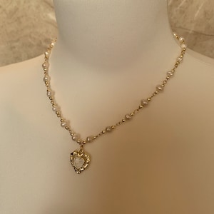 Collana con perline in oro 18 carati e perle naturali d'acqua dolce, ciondolo a forma di cuore, carina, estetica, femminile