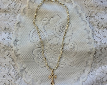 Plaqué Or 18K, Pendentif Croix Perlée en Cristal Clair, Collier Croix d'Or, Grunge, Coquette, Cadeau