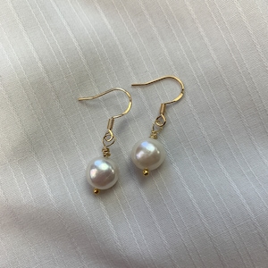 Genuine Gold-Plated Sterling Silver Wire Natural Baroque Pearl Dangle & Drop Earrings Freshwater Irregular Pearls