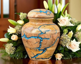 Wooden Cremation Urn for Human & Pet Ashes – Large Adult Urn for Women with Heart, Fractal Burning
