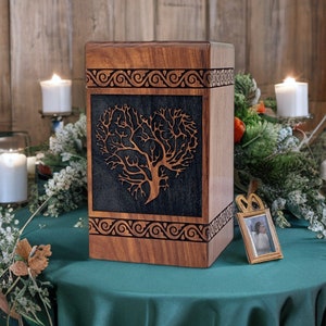 Urns for human ashes - Cremation urns - Wooden urn box - Funeral urns - Tree of life urn - Ashes urn - Adult ashes - Personalized urn