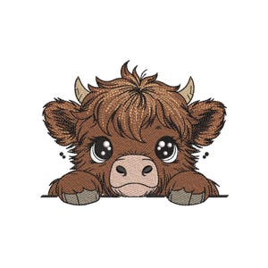 Desenho de bordado de vaca bebê Highland, 3 tamanhos, download instantâneo