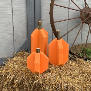 Large Wooden Pumpkins, Rustic Pumpkin Decor, Front Porch Decor, Pumpkin Art, Wooden Fall Decor