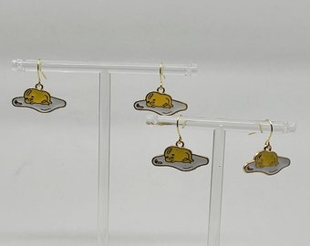 Lazy Egg Dangle Earrings