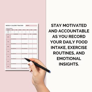 Puede incluir: Un rastreador de calor&iacute;as semanal imprimible con un esquema de color rosa y blanco. El rastreador incluye secciones para la ingesta diaria de calor&iacute;as, el ejercicio y las ideas emocionales. El texto "MANTENTE MOTIVADO Y RESPONSABLE MIENTRAS REGISTRAS TU INGRESTA DIARIA DE ALIMENTOS, RUTINAS DE EJERCICIO Y PERSPECTIVAS EMOCIONALES." est&aacute; impreso en el lado derecho de la p&aacute;gina.