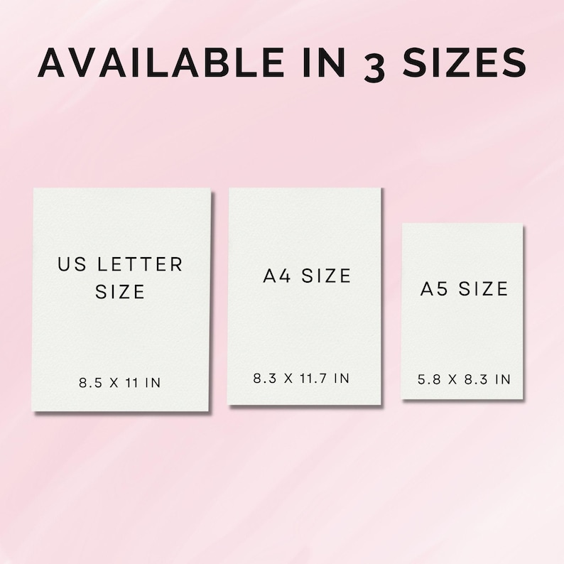 Pu&ograve; includere: Tre carte bianche con testo nero che mostrano le diverse dimensioni disponibili per una stampa. Le dimensioni sono US Letter (8,5 x 11 pollici), A4 (8,3 x 11,7 pollici) e A5 (5,8 x 8,3 pollici).