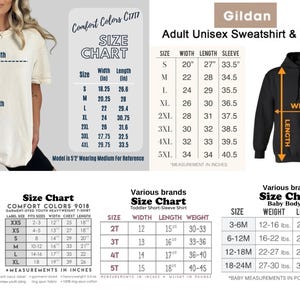 Puede incluir: Imagen con tablas de tallas de ropa de marcas como Comfort Colors y Gildan. Las medidas est&aacute;n en pulgadas para sudaderas, sudaderas con capucha, camisetas para ni&ntilde;os y bodies para beb&eacute;s. Tambi&eacute;n incluye tablas de tallas de bodies.