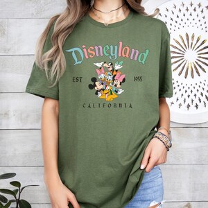 Camiseta retro de Disneyland California: camiseta de Mickey y sus amigos, camiseta de vacaciones familiares de Disney, camiseta de viaje a Disney, camiseta de grupo, camiseta familiar a juego imagen 6