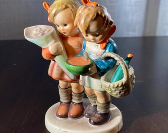 Vintage 1970s Hummel &quot;Going to Grandmas&quot; SE Figurine w/box TMK 5 MINT