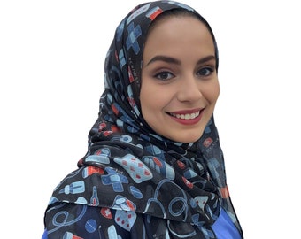 Écharpe médicale à imprimé SCRUBJAB® | Hijab médical | Cadeaux pour femmes : infirmières, médecins, dentistes et plus | Marque britannique