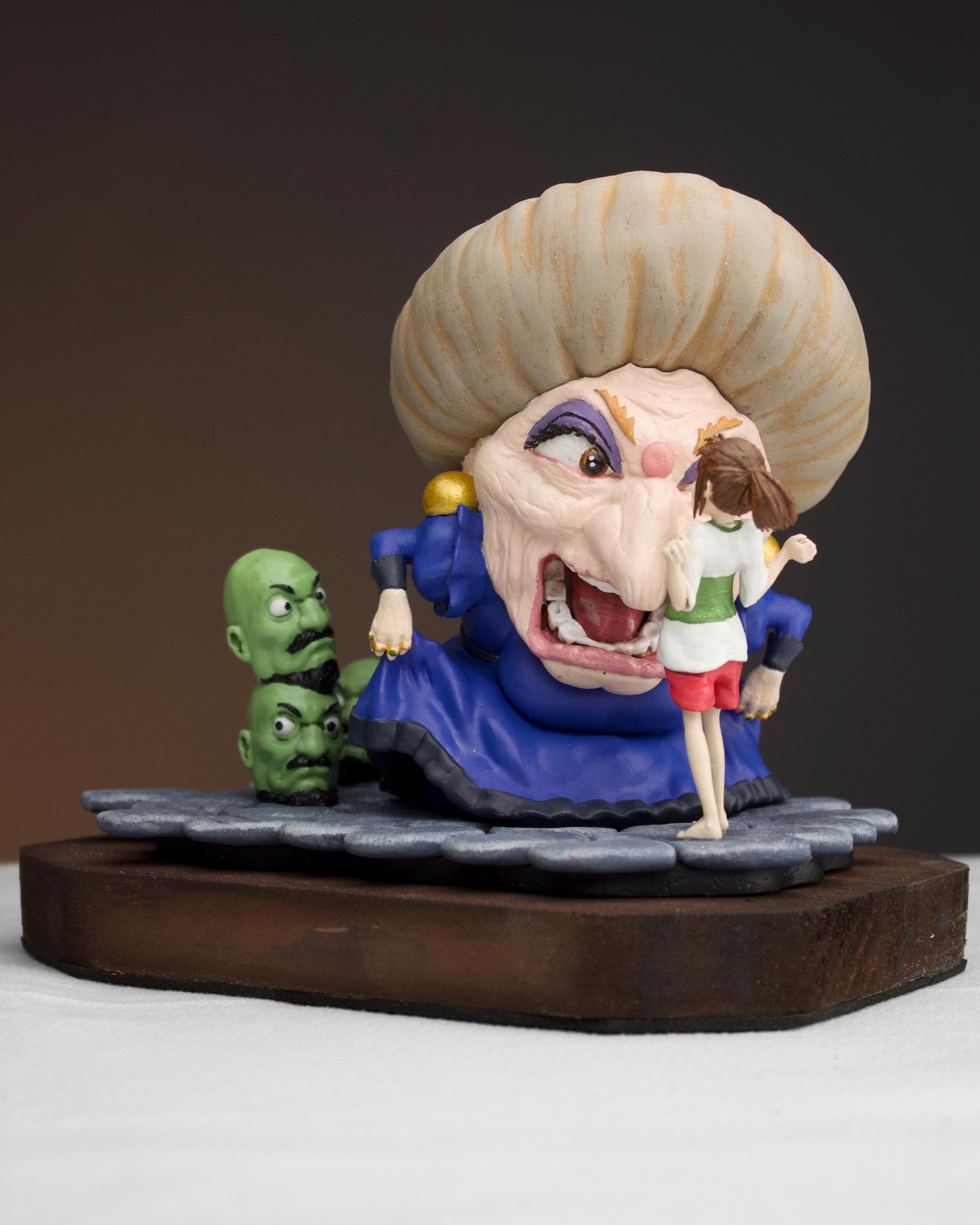 Figurine Pot à Crayons Yubaba Tricote – Le Voyage De Chihiro – Lot De 2 – Collection Studio Ghibli