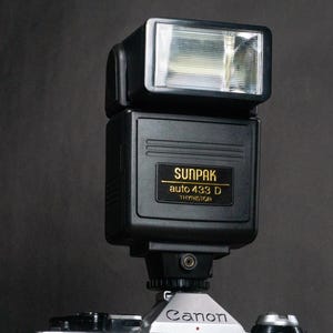 Canon - Sunpak 433D Auto Thyristor External Flash - For Canon 35mm Film Cameras
