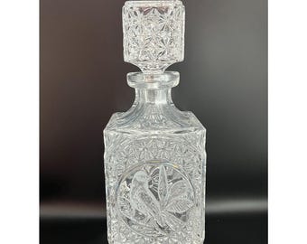 Decantador vintage Hofbauer em cristal com formato de pássaro // Coleção Byrdes // Cristal de chumbo // 26,7 cm de altura // Tampa quadrada