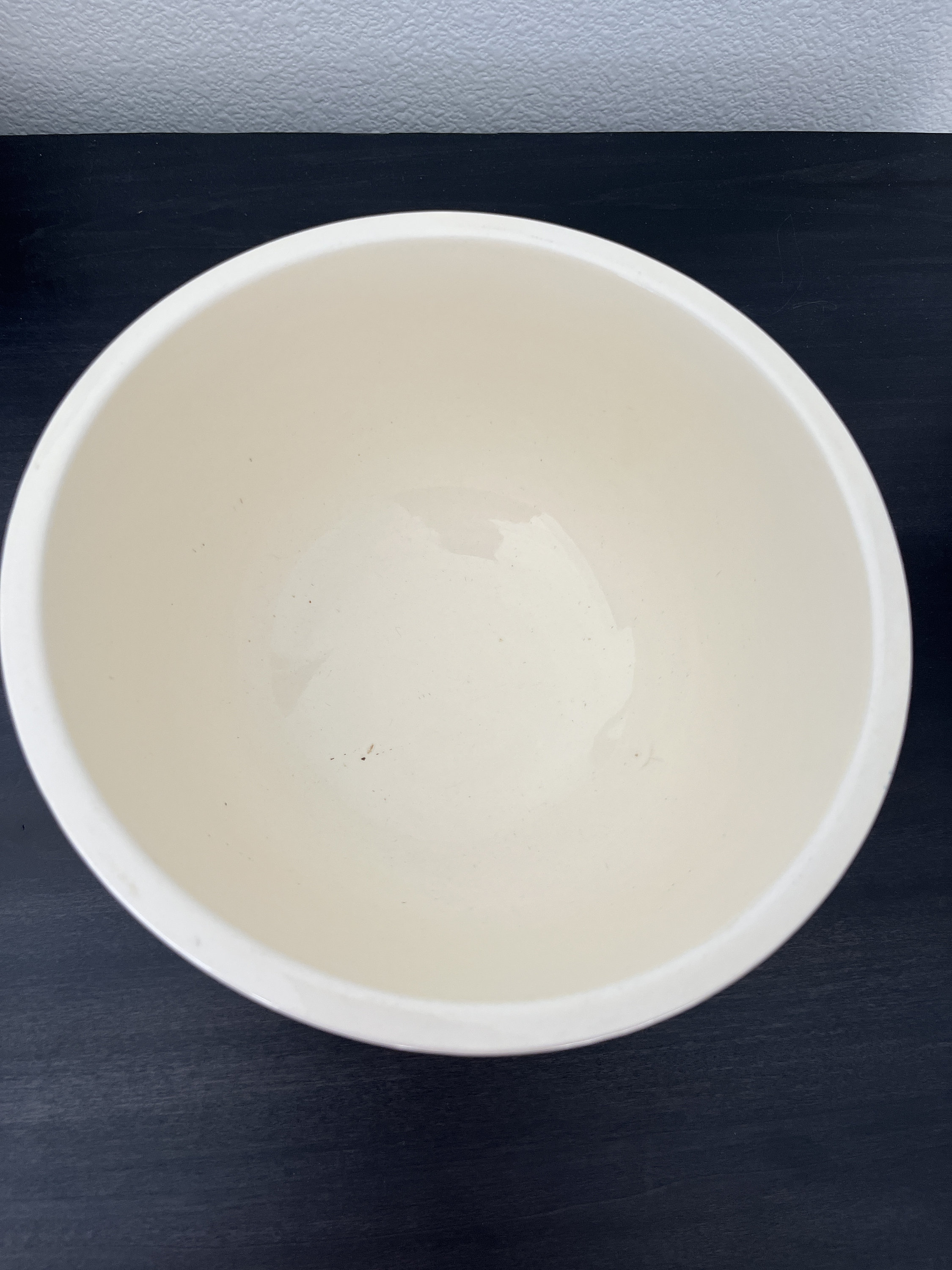 1940s Vintage Kitchen Kraft Oven Serve Mixing Bowl // Ivory W/gold