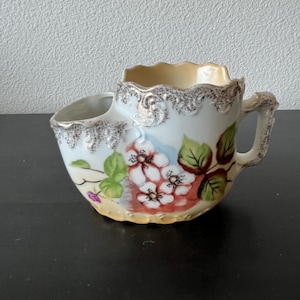 Antique Porcelain Scuttle Shaving Mug // Hand Painted Blackberry Flower Design // Gold Trim