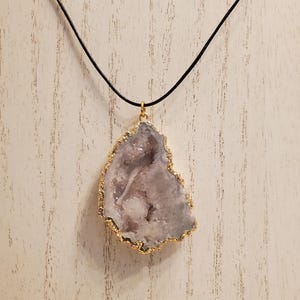 White Aura Geode Quartz Necklace, Gold Electroplated Stone, Leather, Geode Slice