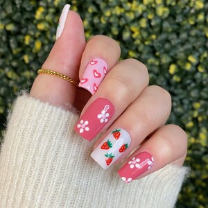 Strawberry Flowers And Hearts Cute Nails, Custom Luxury Press On Nails, Hand Painted, Reusable, False Nails, Glue On Nails