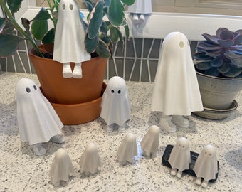 Ghost | Cute Poseable 3D Printed Ghost with Hidden Legs | Halloween Decoration